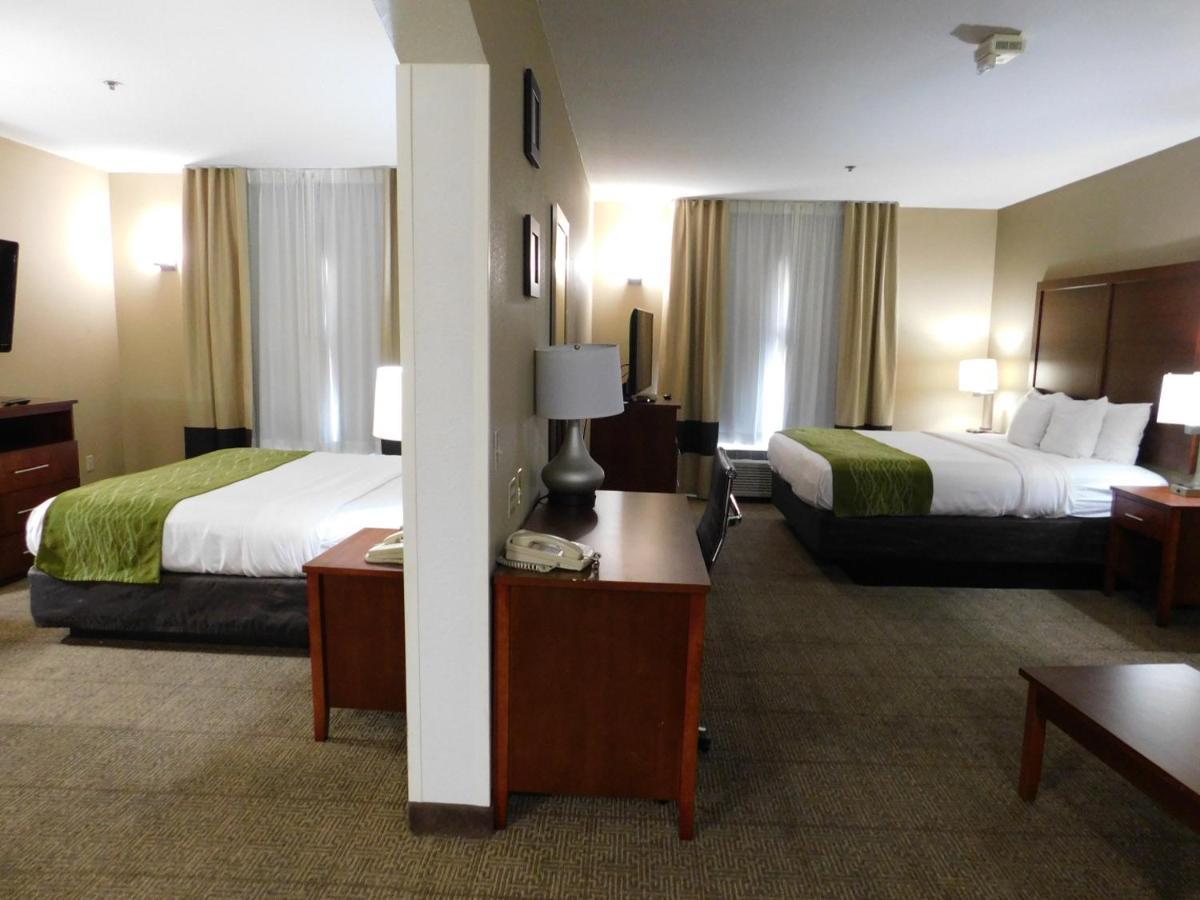 Comfort Inn & Suites Sacramento - University Area Eksteriør billede