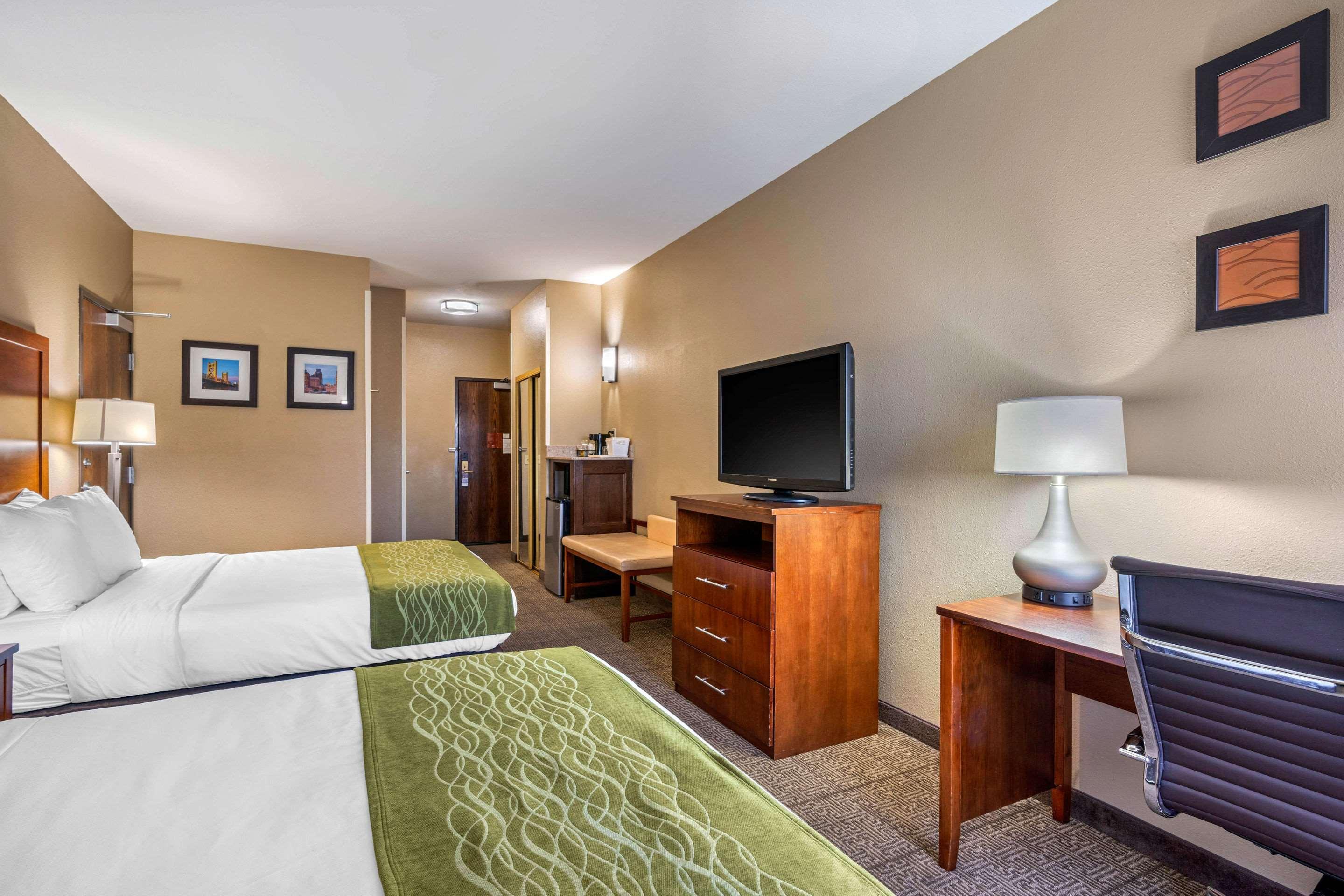 Comfort Inn & Suites Sacramento - University Area Eksteriør billede