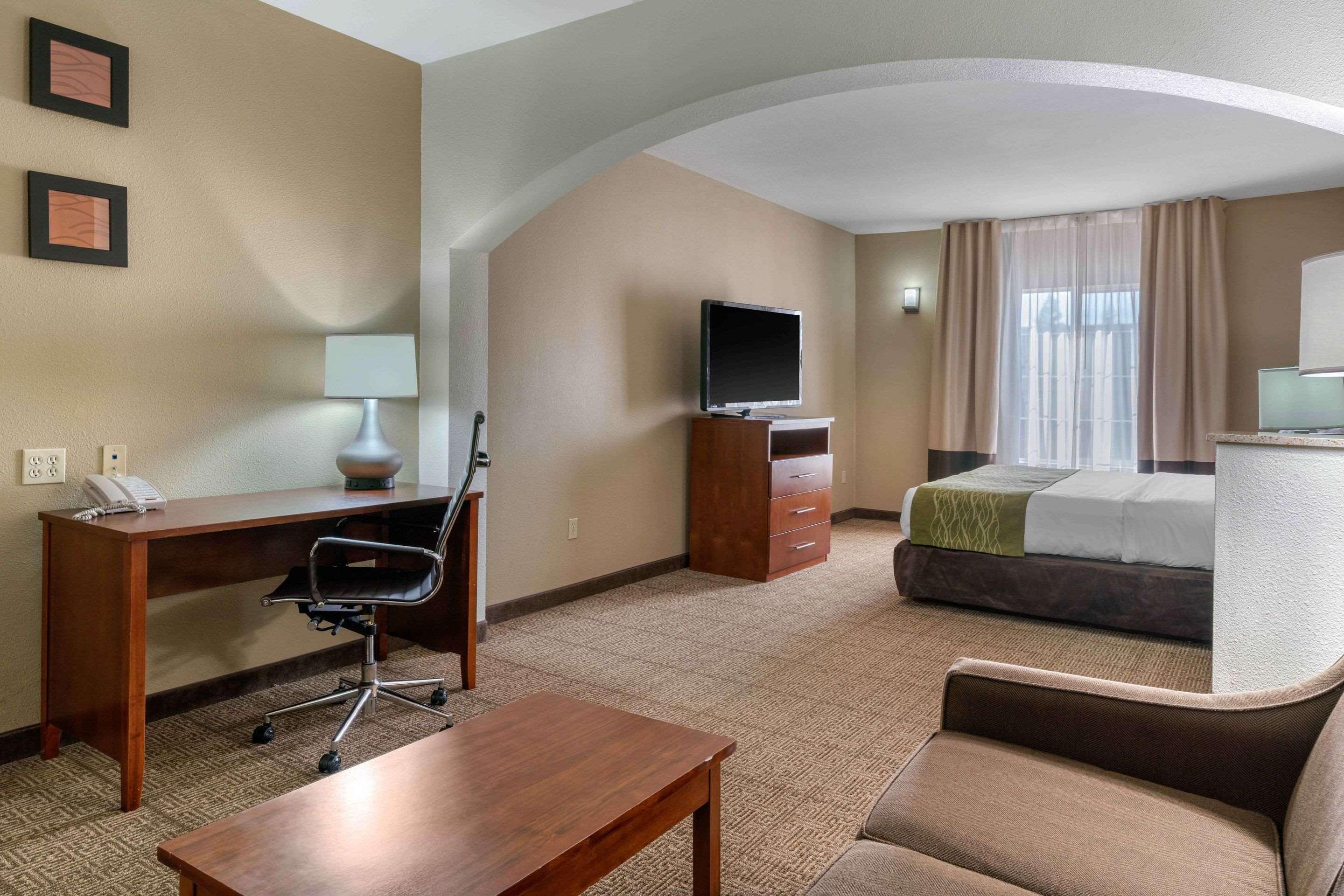 Comfort Inn & Suites Sacramento - University Area Eksteriør billede