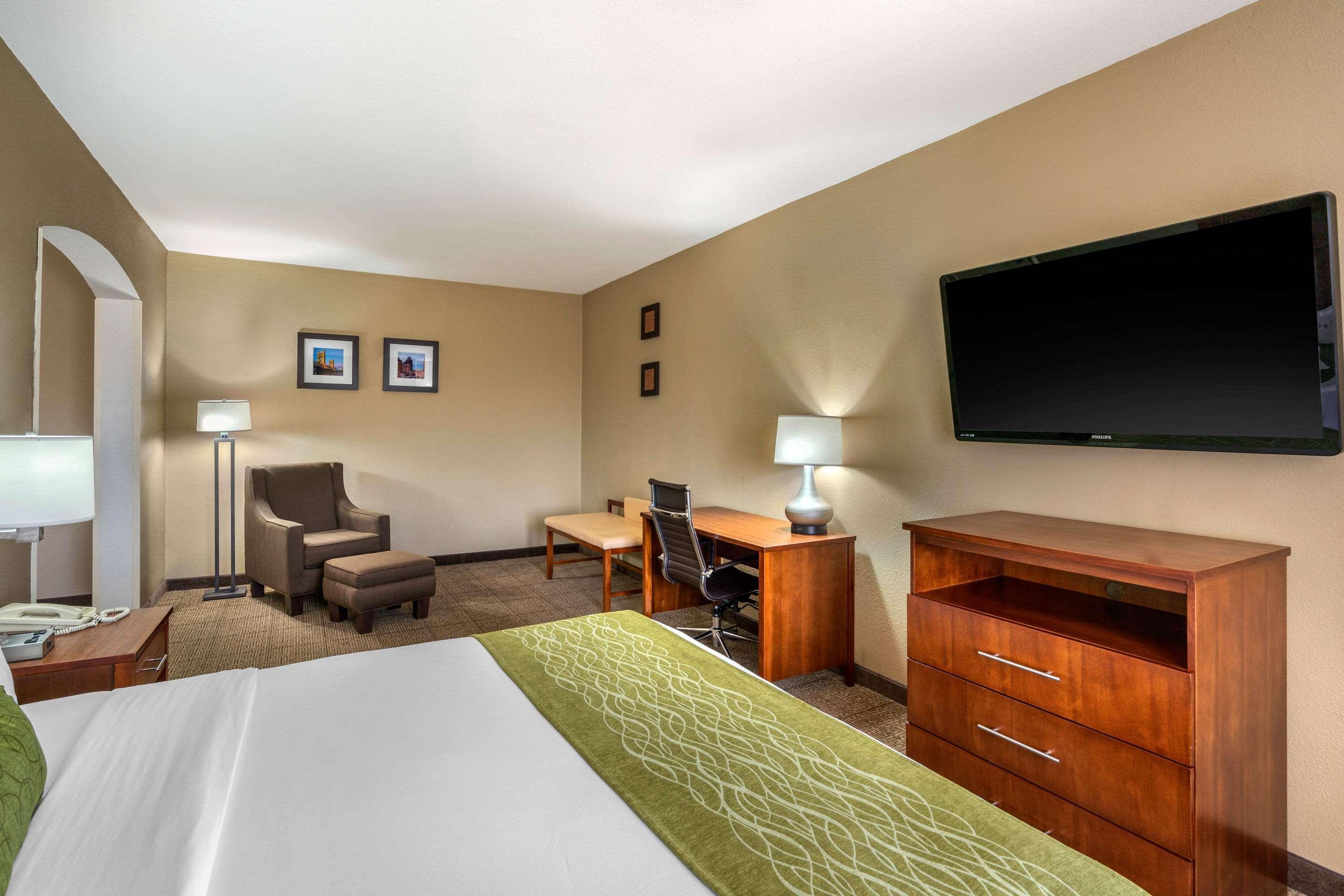 Comfort Inn & Suites Sacramento - University Area Eksteriør billede