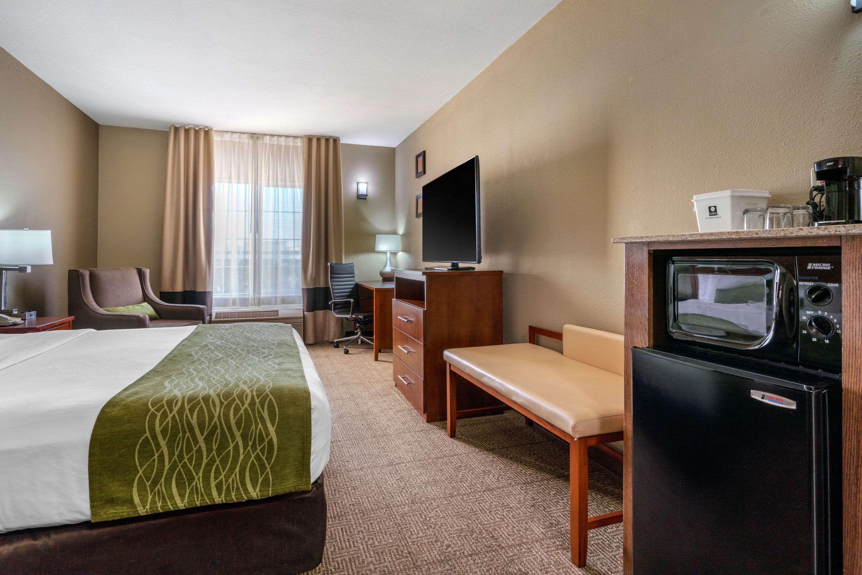 Comfort Inn & Suites Sacramento - University Area Eksteriør billede