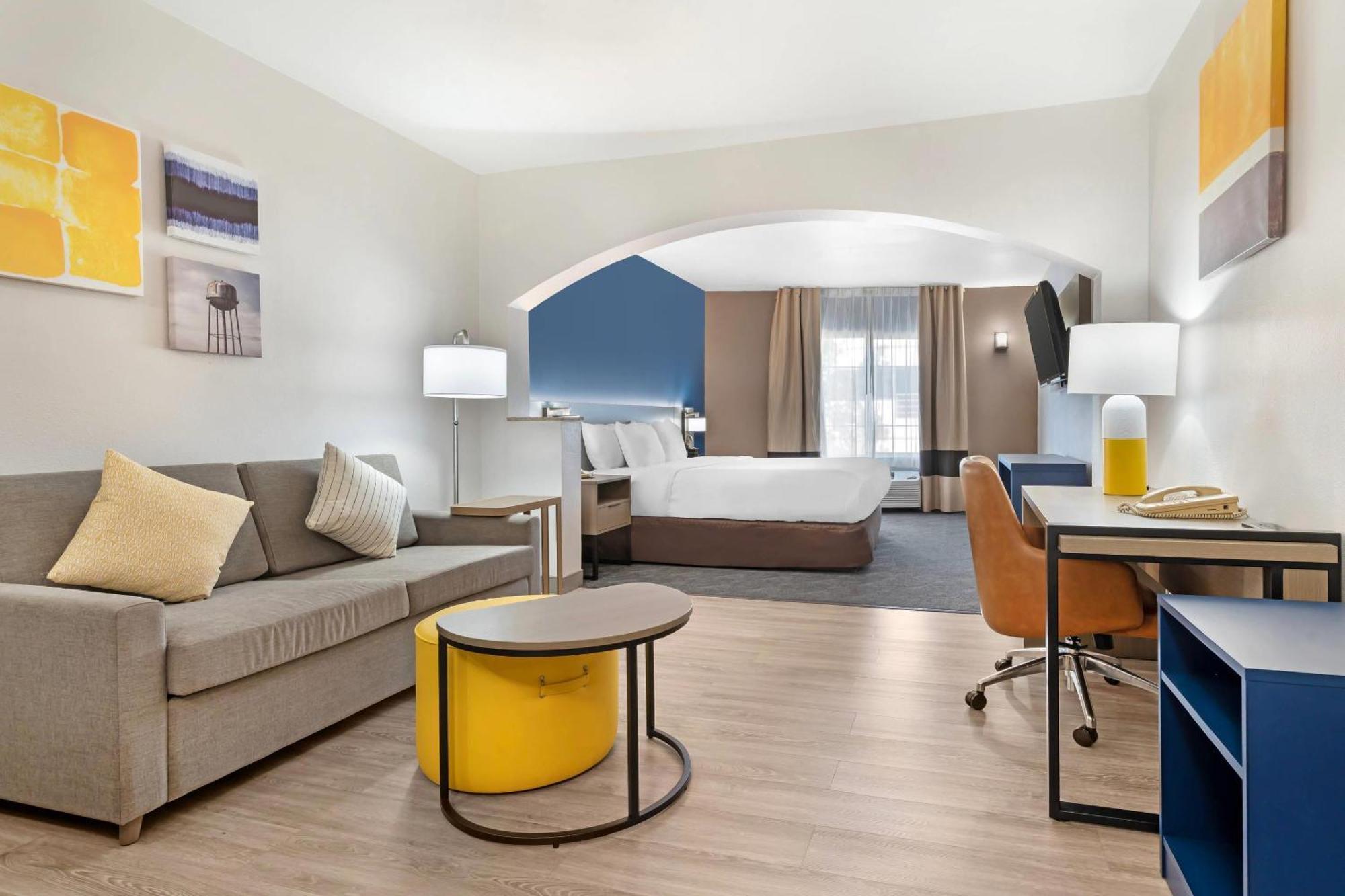 Comfort Inn & Suites Sacramento - University Area Eksteriør billede