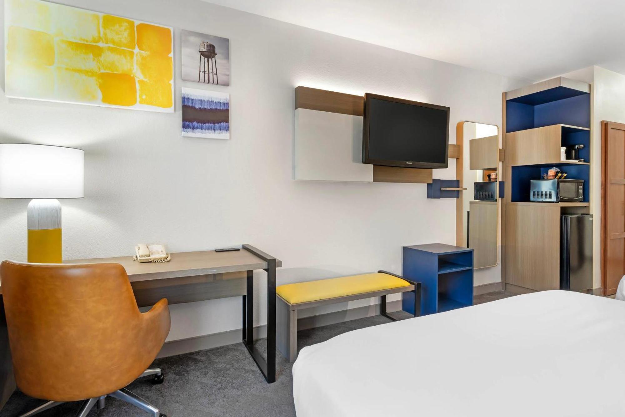 Comfort Inn & Suites Sacramento - University Area Eksteriør billede